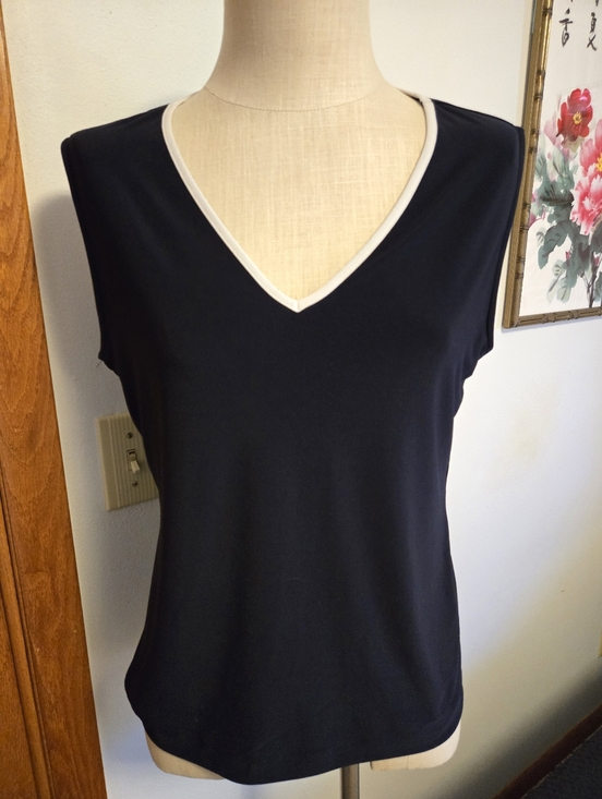 Tommy Hilfiger Tops - TOMMY HILFIGER Women's Navy Blue V-Neck  Top with White Trim. Size Large.